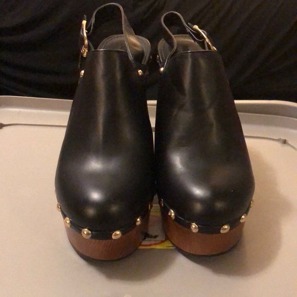 Black Clog Heels - Picture 2 of 9